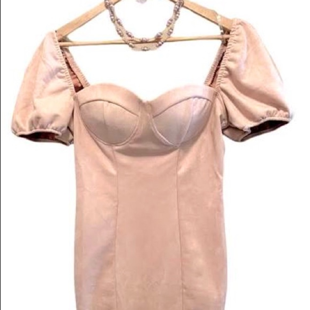Haunt Monde Pink Designer Prom Cocktail adress